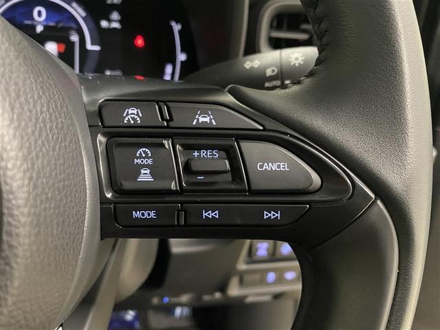 シエンタ ハイブリッドZ 4WD DVD再生 ミュージックプレイヤー接続可 バックカメラ 衝突被害軽減システム ETC 両側電動スライド LEDヘッドランプ ウオークスルー 乗車定員7人 3列シート ワンオーナー(9枚目)