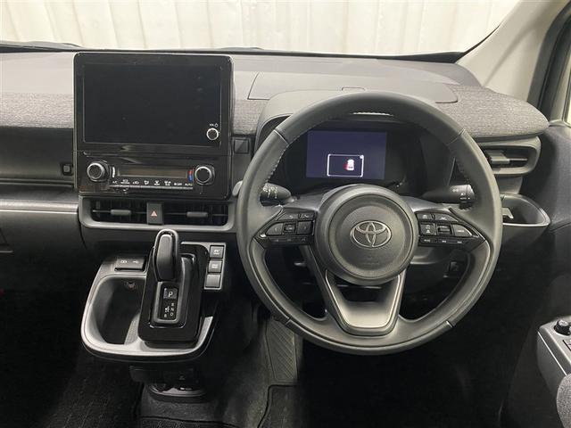 シエンタ ハイブリッドZ 4WD DVD再生 ミュージックプレイヤー接続可 バックカメラ 衝突被害軽減システム ETC 両側電動スライド LEDヘッドランプ ウオークスルー 乗車定員7人 3列シート ワンオーナー(18枚目)