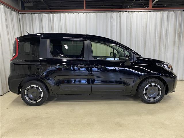 シエンタ ハイブリッドZ 4WD DVD再生 ミュージックプレイヤー接続可 バックカメラ 衝突被害軽減システム ETC 両側電動スライド LEDヘッドランプ ウオークスルー 乗車定員7人 3列シート ワンオーナー(29枚目)