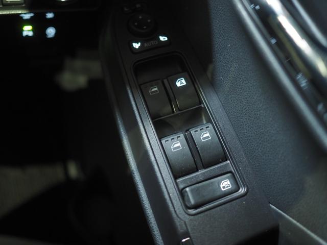 タント カスタムRS 4WD 両側パワースライドドア スマートアシスト LEDヘッドライト オートライト スマホ連携ディスプレイオーディオ バックモニター 運転席助手席シートヒーター 前後コーナーセンサー アルミホイール(34枚目)