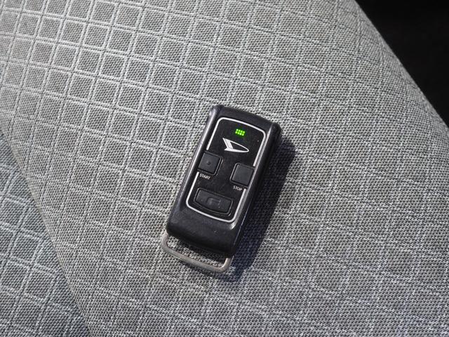 タント Ｘ　４ＷＤ　両側スライドドア左電動　ＬＥＤヘッドライト　オートライト　オートエアコン　オーディオレス　リモコンエンジンスターター　運転席助手席シートヒーター　後席テーブル　キーフリーシステム（18枚目）