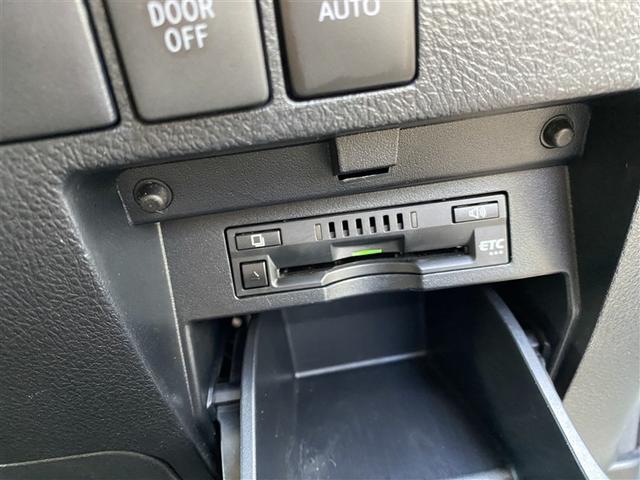 ヴェルファイア ２．５Ｘ　４ＷＤ　メモリーナビ　ＤＶＤ再生　ミュージックプレイヤー接続可　バックカメラ　衝突被害軽減システム　ＥＴＣ　電動スライドドア　ＬＥＤヘッドランプ　乗車定員８人　３列シート　記録簿　アイドリングストップ（7枚目）