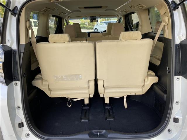 ヴェルファイア ２．５Ｘ　４ＷＤ　メモリーナビ　ＤＶＤ再生　ミュージックプレイヤー接続可　バックカメラ　衝突被害軽減システム　ＥＴＣ　電動スライドドア　ＬＥＤヘッドランプ　乗車定員８人　３列シート　記録簿　アイドリングストップ（21枚目）