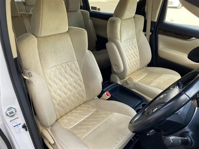 ヴェルファイア ２．５Ｘ　４ＷＤ　メモリーナビ　ＤＶＤ再生　ミュージックプレイヤー接続可　バックカメラ　衝突被害軽減システム　ＥＴＣ　電動スライドドア　ＬＥＤヘッドランプ　乗車定員８人　３列シート　記録簿　アイドリングストップ（26枚目）