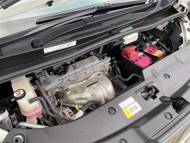 ヴェルファイア ２．５Ｘ　４ＷＤ　メモリーナビ　ＤＶＤ再生　ミュージックプレイヤー接続可　バックカメラ　衝突被害軽減システム　ＥＴＣ　電動スライドドア　ＬＥＤヘッドランプ　乗車定員８人　３列シート　記録簿　アイドリングストップ（17枚目）