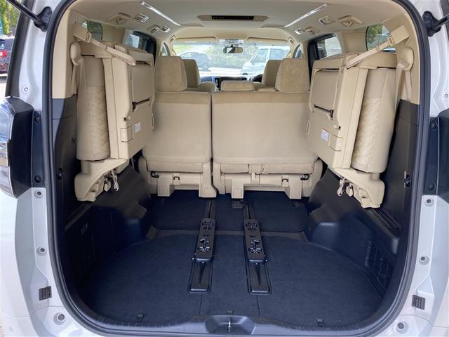 ヴェルファイア ２．５Ｘ　４ＷＤ　メモリーナビ　ＤＶＤ再生　ミュージックプレイヤー接続可　バックカメラ　衝突被害軽減システム　ＥＴＣ　電動スライドドア　ＬＥＤヘッドランプ　乗車定員８人　３列シート　記録簿　アイドリングストップ（18枚目）