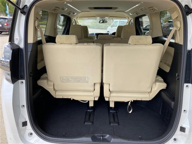 ヴェルファイア ２．５Ｘ　４ＷＤ　メモリーナビ　ＤＶＤ再生　ミュージックプレイヤー接続可　バックカメラ　衝突被害軽減システム　ＥＴＣ　電動スライドドア　ＬＥＤヘッドランプ　乗車定員８人　３列シート　記録簿　アイドリングストップ（20枚目）