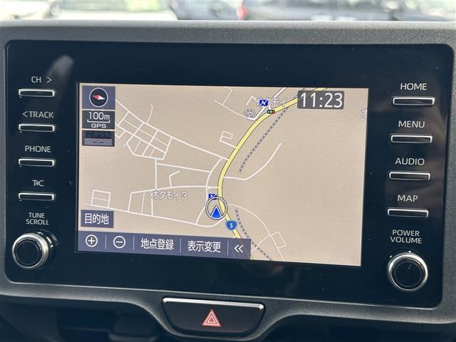 ヤリス Ｘ　４ＷＤ　メモリーナビ　ミュージックプレイヤー接続可　バックカメラ　衝突被害軽減システム　ＥＴＣ　記録簿（6枚目）