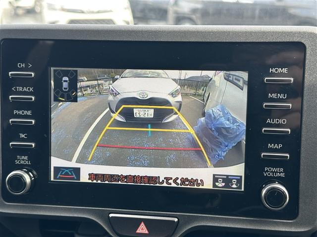 ヤリス Ｘ　４ＷＤ　メモリーナビ　ミュージックプレイヤー接続可　バックカメラ　衝突被害軽減システム　ＥＴＣ　記録簿（7枚目）