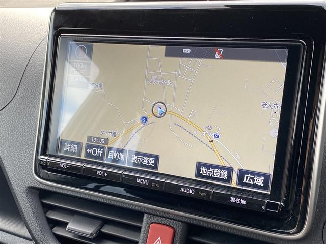 ヴォクシー ＺＳ　４ＷＤ　フルセグ　メモリーナビ　ＤＶＤ再生　ミュージックプレイヤー接続可　バックカメラ　衝突被害軽減システム　ＥＴＣ　両側電動スライド　ＬＥＤヘッドランプ　乗車定員７人　３列シート　ワンオーナー（6枚目）