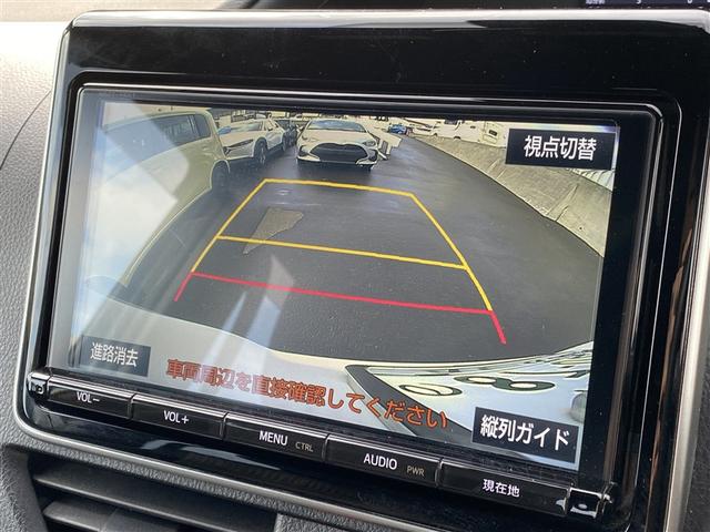 ヴォクシー ＺＳ　４ＷＤ　フルセグ　メモリーナビ　ＤＶＤ再生　ミュージックプレイヤー接続可　バックカメラ　衝突被害軽減システム　ＥＴＣ　両側電動スライド　ＬＥＤヘッドランプ　乗車定員７人　３列シート　ワンオーナー（7枚目）