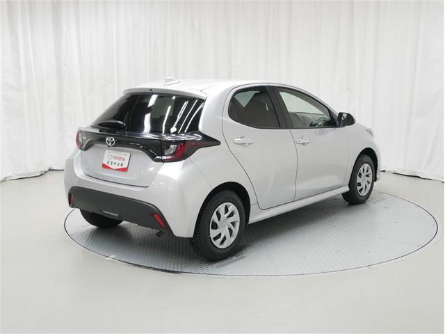 ヤリス Ｘ（3枚目）