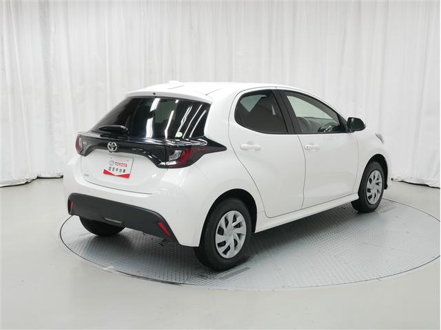 ヤリス Ｘ（3枚目）