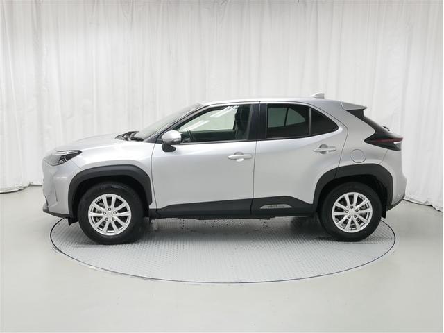 ヤリスクロス ハイブリッドＧ　４ＷＤ　フルセグ　メモリーナビ　ミュージックプレイヤー接続可　バックカメラ　衝突被害軽減システム　ＥＴＣ　ＬＥＤヘッドランプ　ワンオーナー　記録簿（2枚目）