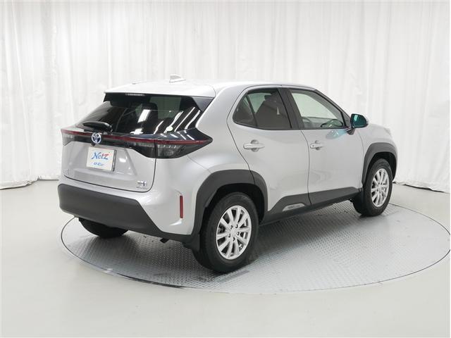 ヤリスクロス ハイブリッドＧ　４ＷＤ　フルセグ　メモリーナビ　ミュージックプレイヤー接続可　バックカメラ　衝突被害軽減システム　ＥＴＣ　ＬＥＤヘッドランプ　ワンオーナー　記録簿（3枚目）