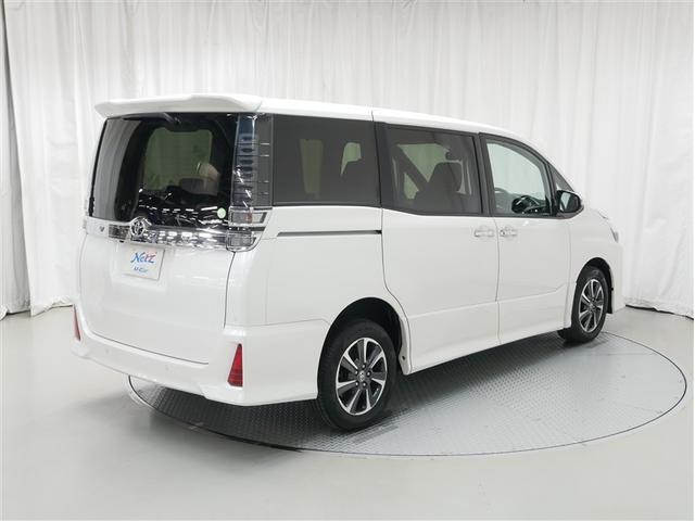 ヴォクシー ＺＳ　煌ＩＩＩ　４ＷＤ　フルセグ　メモリーナビ　ＤＶＤ再生　ミュージックプレイヤー接続可　後席モニター　バックカメラ　衝突被害軽減システム　ＥＴＣ　ドラレコ　両側電動スライド　ＬＥＤヘッドランプ　乗車定員７人　記録簿（3枚目）