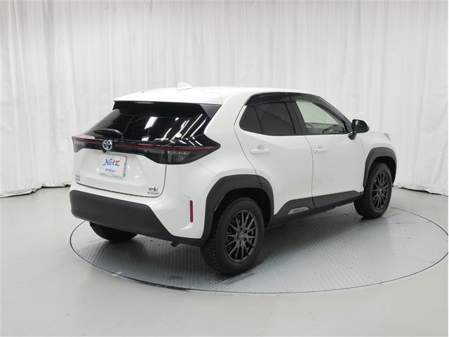 ヤリスクロス ハイブリッドＧ　４ＷＤ　フルセグ　ミュージックプレイヤー接続可　バックカメラ　衝突被害軽減システム　ＥＴＣ　ＬＥＤヘッドランプ　ワンオーナー　記録簿（3枚目）