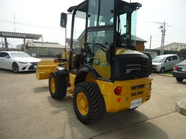 日本 　ＣＡＴ　９０１Ｃ２除雪仕様　スパイクタイヤ　ラジオ（9枚目）