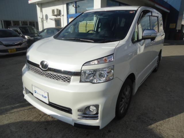 ヴォクシー ＺＳ　煌ＩＩＩ　４ＷＤ（2枚目）