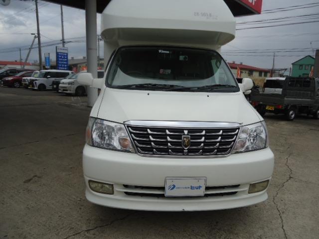 トヨタ 　グランドハイエース　キャンピングカー　７人乗り　４ＷＤ（3枚目）