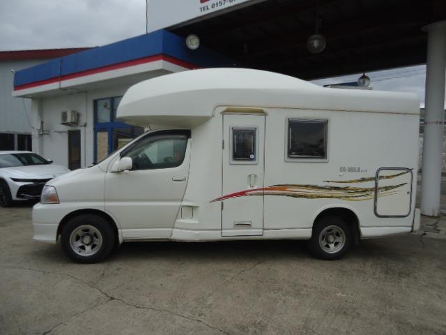 トヨタ 　グランドハイエース　キャンピングカー　７人乗り　４ＷＤ（5枚目）