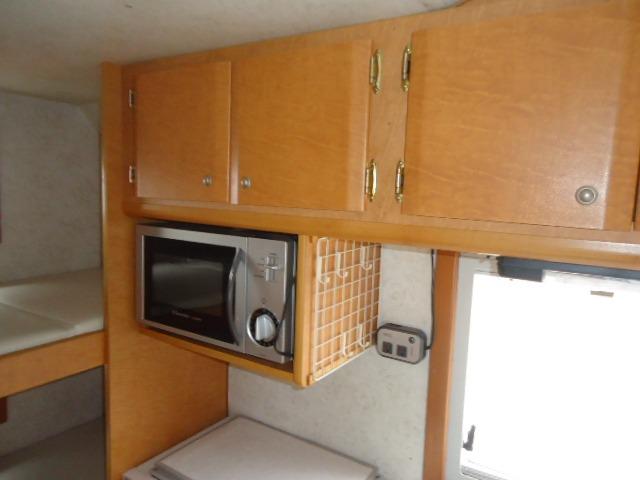 トヨタ 　グランドハイエース　キャンピングカー　７人乗り　４ＷＤ（22枚目）