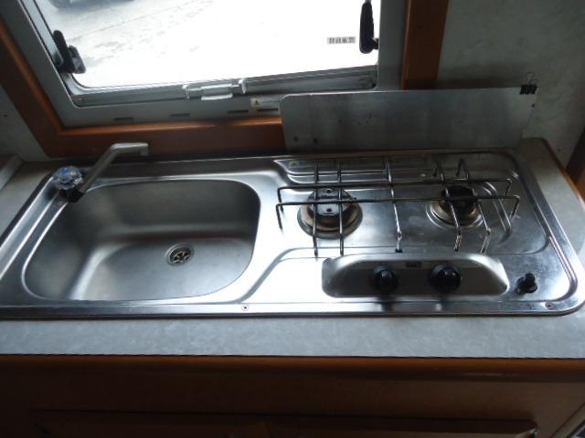 トヨタ 　グランドハイエース　キャンピングカー　７人乗り　４ＷＤ（25枚目）