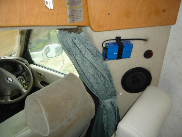 トヨタ 　グランドハイエース　キャンピングカー　７人乗り　４ＷＤ（32枚目）