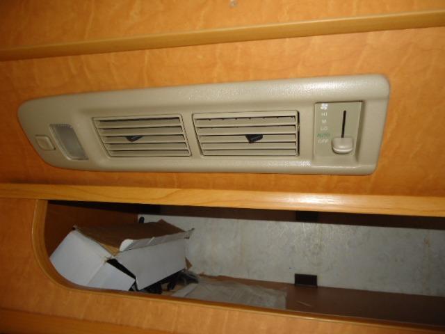 トヨタ 　グランドハイエース　キャンピングカー　７人乗り　４ＷＤ（34枚目）