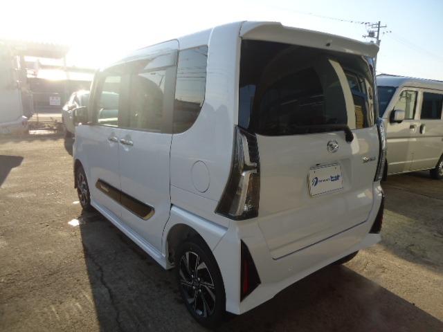 タント カスタムＸ　４ＷＤ　社外ナビ　ＴＶ　サイドガーニッシュ　純正ＥＧスターター　Ｆマット　ドアバイザー（9枚目）