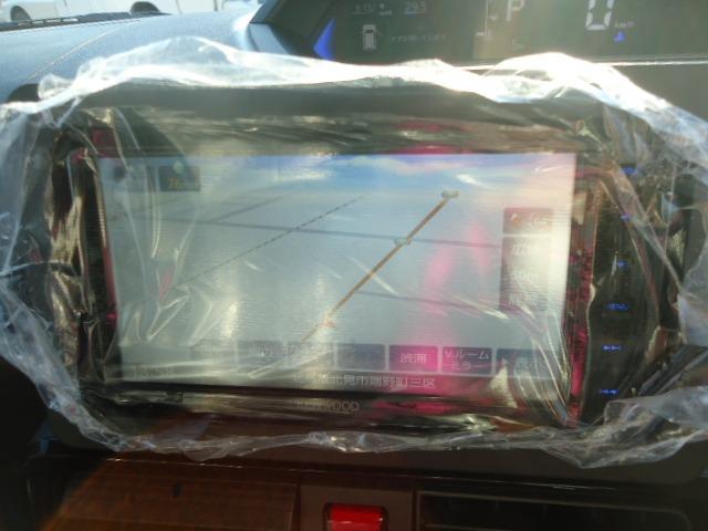 タント カスタムＸ　４ＷＤ　社外ナビ　ＴＶ　サイドガーニッシュ　純正ＥＧスターター　Ｆマット　ドアバイザー（11枚目）