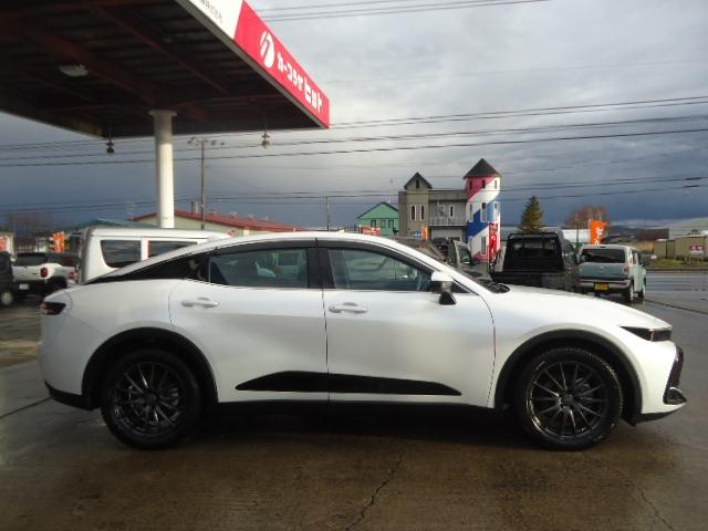 クラウンクロスオーバー Gアドバンスド・レザーパッケージ 4WD レザーシート パノラマビューモニター 純正ナビ TV シートベンチレーション ETC デジタルインナーミラー(5枚目)