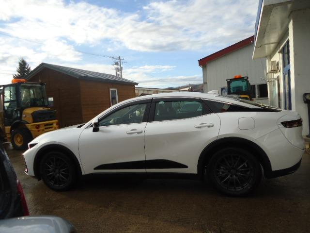 クラウンクロスオーバー Gアドバンスド・レザーパッケージ 4WD レザーシート パノラマビューモニター 純正ナビ TV シートベンチレーション ETC デジタルインナーミラー(6枚目)