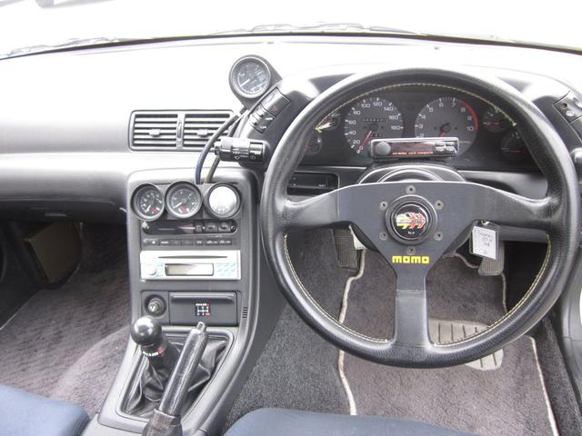 スカイライン GT-R 色替黒 フロントリヤ硝子外し リヤクォーターガラス交換 ドア左右モール交換して全塗装しました。(15枚目)