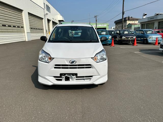 ミライース Ｌ　ＳＡＩＩＩ　届出済み未使用車　スマートアシスト　キーレスエントリー　アイドリングストップ　オートライト　オートハイビーム　パワーステアリング　パワーウインドウ　エアコン　エアバッグ　セキュリティアラーム（2枚目）
