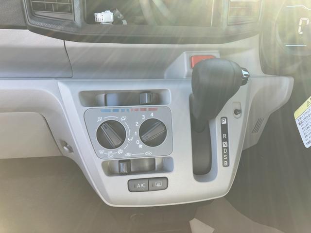 ミライース Ｘ　リミテッドＳＡＩＩＩ　届出済み未使用車　スマートアシスト　ＬＥＤヘッドライト　オートライト　オートハイビーム　キーレスエントリー　アイドリングストップ　パワーステアリング　パワーウインドウ　電動格納ミラー　コーナーセンサー（17枚目）