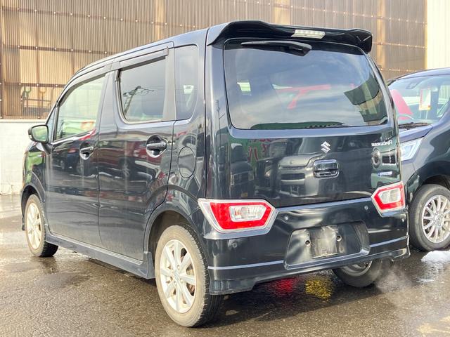 ワゴンＲ ハイブリッドＦＺ　衝突被害軽減ブレーキ　スマートキー　プッシュスタート　ＬＥＤヘッドライト　電動格納ミラー　オートライト　オートハイビーム　シートヒーター　マイルドハイブリッド　純正ナビゲーション　フルタイム４ＷＤ（9枚目）