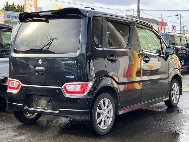 ワゴンＲ ハイブリッドＦＺ　衝突被害軽減ブレーキ　スマートキー　プッシュスタート　ＬＥＤヘッドライト　電動格納ミラー　オートライト　オートハイビーム　シートヒーター　マイルドハイブリッド　純正ナビゲーション　フルタイム４ＷＤ（12枚目）