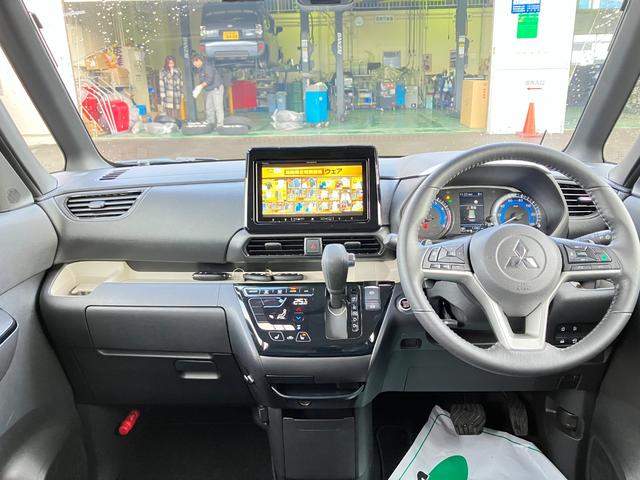 デリカミニ T プレミアム ワンオーナー車 衝突被害軽減ブレーキ 両側電動スライドドア 社外9incナビゲーション 全方位カメラ MI-PILOT ステアリングヒーター シートヒーター LEDヘッドライト LEDフォグランプ(18枚目)