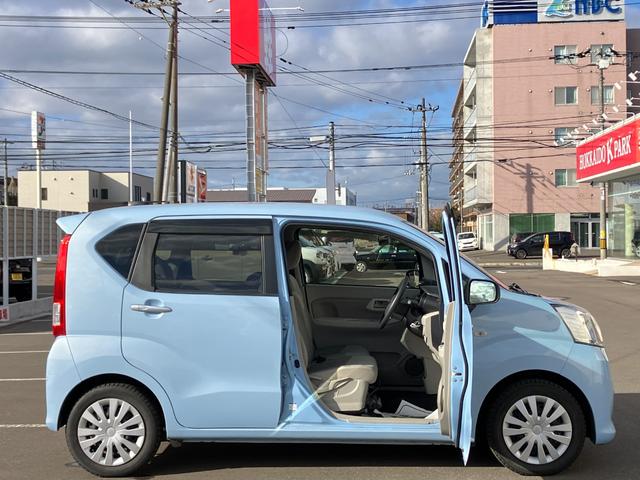 ムーヴ Ｌ　ＳＡＩＩ　衝突被害軽減ブレーキ　キーレスエントリー　電動格納ミラー　ハロゲンヘッドライト　社外オーディオ　ＣＤ　ラジオ　アイドリングストップ　横滑り防止　Ｄ－Ａｓｓｉｓｔ　フルタイム４ＷＤ（13枚目）