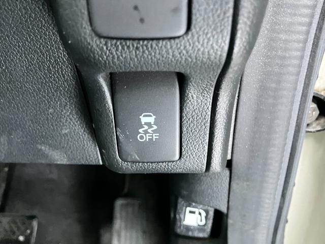 Ｎ－ＢＯＸカスタム Ｇ　ＳＳブラックスタイルパッケージ　スマートキー　社外ナビゲーション　バックカメラ　ディスチャージドランプ　フロントフォグランプ　電動格納ミラー　オートライト　ＥＴＣ　両側電動スライドドア　イージークローザー　４ＷＤ（33枚目）