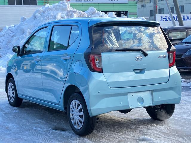 ミライース Ｌ　ＳＡＩＩＩ　届出済み未使用車　スマートアシスト　キーレスエントリー　クリアランスソナー　オートライト　オートハイビーム　ハロゲンヘッドライト　アイドリングストップ　オーディオレス　フルタイム４ＷＤ（8枚目）