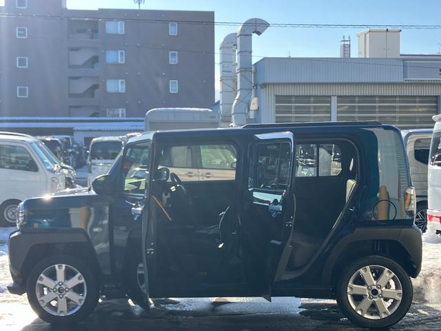 タフト Ｇ　届出済み未使用車　スマートアシスト　スマートキー　オーディオレス　ガラスルーフ　ＬＥＤヘッドライト　ＬＥＤフォグランプ　クルーズコントロール　電動パーキングブレーキ　ブレーキホールド　フルタイム４ＷＤ（7枚目）