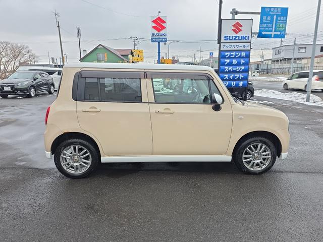 アルトラパン リミテッド　４ＷＤ　スマートキー　電動格納ミラー　シートヒーター　ＣＶＴ　アルミホイール（9枚目）