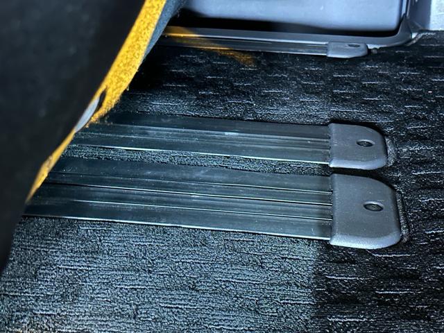 デリカＤ：５ Ｄ　パワーパッケージ　リフトアップ　デルタフォース　新品ホワイトレタータイヤ　純正バンパープロテクターアルパイン９インチナビ　フィリップダウンモニター　エンジンスターター　フジツボマフラー　両側オートスライドドア　ドラレコ（20枚目）