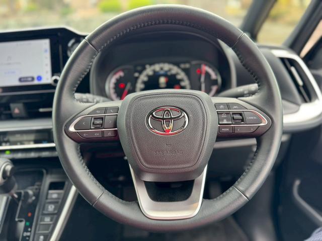 ヴォクシー S-Z 4WD/純正ナビ/フルセグTV/バックカメラ/両側パワースライドドア/セーフティセンス/レーダークルコン/LEDライト/オートマチックハイビーム/シートヒーター/スマートキー/プッシュスタート/寒冷地(7枚目)
