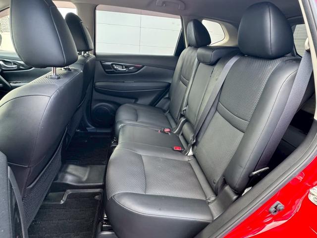 エクストレイル ２０Ｘｉ　４ＷＤ／純正ナビ／フルセグＴＶ／アラウンドビューモニター／プロパイロット／エマージェンシーブレーキ／パワーバックドア／ＬＥＤヘッドライト／ＥＴＣ／前後席シートヒーター／スマートキー／プッシュスタート（15枚目）