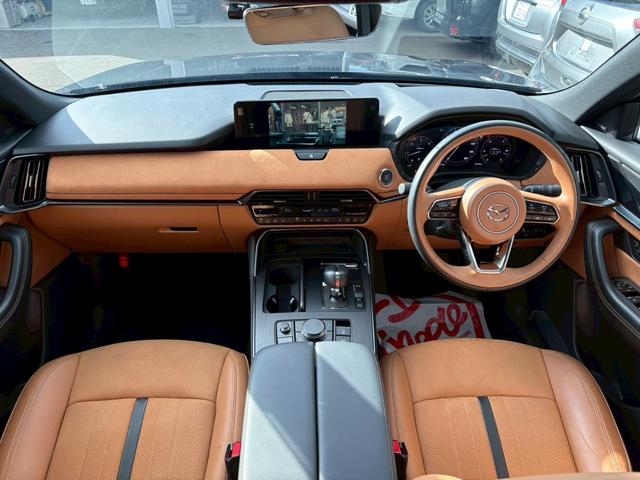 ＣＸ－６０ ＸＤ－ハイブリッド　プレミアムスポーツ　パノラマサンルーフ／タンナッパ革シート／ＢＯＳＥサウンド／１２．３インチマツダコネクトナビ／フルセグＴＶ／３６０カメラ／ワンオーナー／パワーバックドア／ヘッドアップディスプレイ／シートベンチレーション（3枚目）