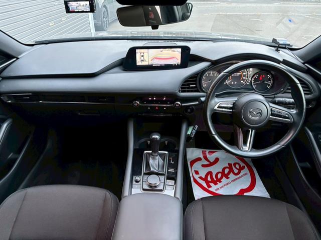 ＭＡＺＤＡ３ファストバック １５Ｓツーリング　４ＷＤ／マツダコネクト／フルセグＴＶ／３６０セーフティパッケージ／ドラレコ／ＥＴＣ／ヘッドアップディスプレイ／衝突被害軽減ブレーキ／レーダークルコン／ＬＥＤヘッドライト／純正１８インチアルミホイール（5枚目）