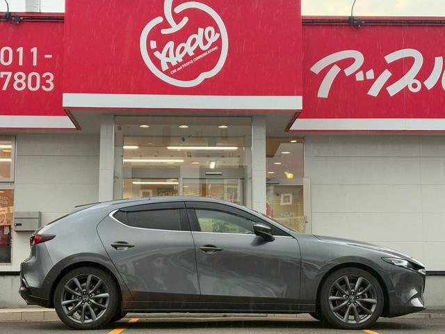 ＭＡＺＤＡ３ファストバック １５Ｓツーリング　４ＷＤ／マツダコネクト／フルセグＴＶ／３６０セーフティパッケージ／ドラレコ／ＥＴＣ／ヘッドアップディスプレイ／衝突被害軽減ブレーキ／レーダークルコン／ＬＥＤヘッドライト／純正１８インチアルミホイール（17枚目）